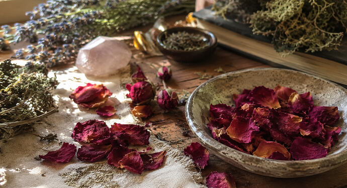 rose petal magic properties
