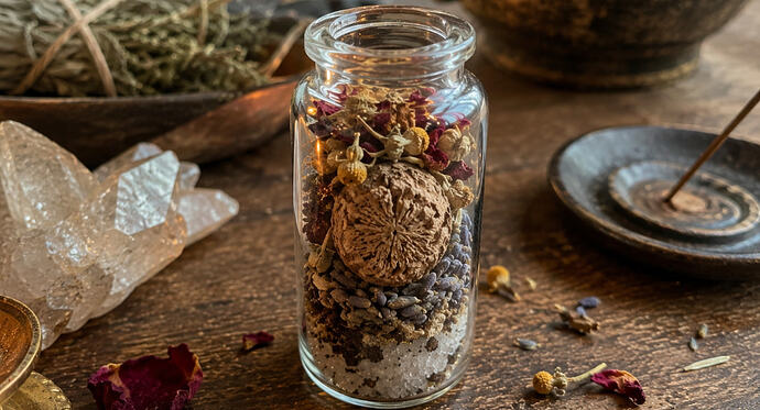 nutmeg magickal properties