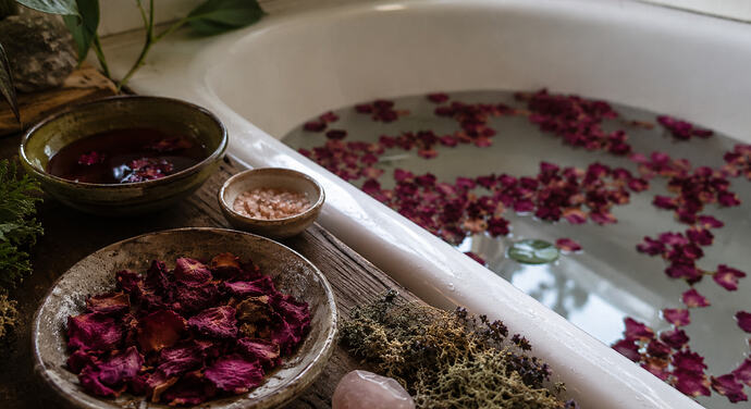 rose petal ritual bath