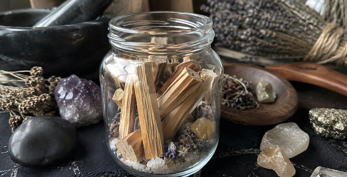 Palo Santo wiccan spell jar